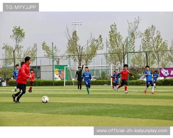 足球联赛在青训扶持中推广俱乐部与企业共建职业教育课程，青少年足球俱乐部运营模式